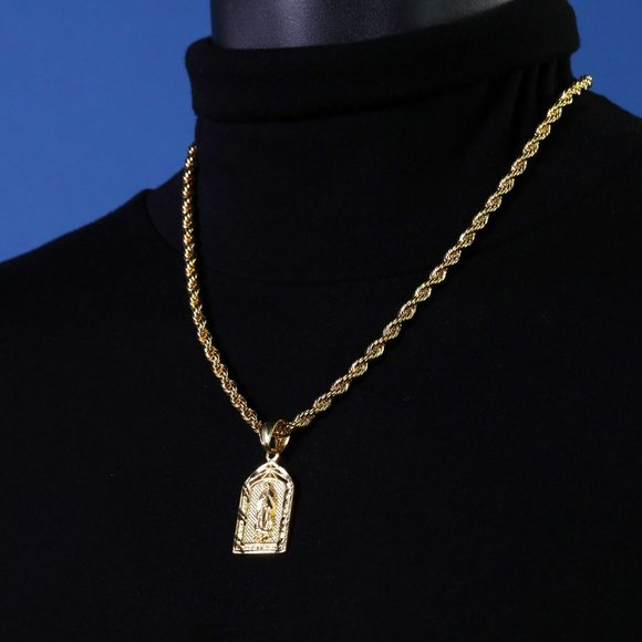 14k Choker Mary Necklace Gold Pendant - Picture 3 of 5